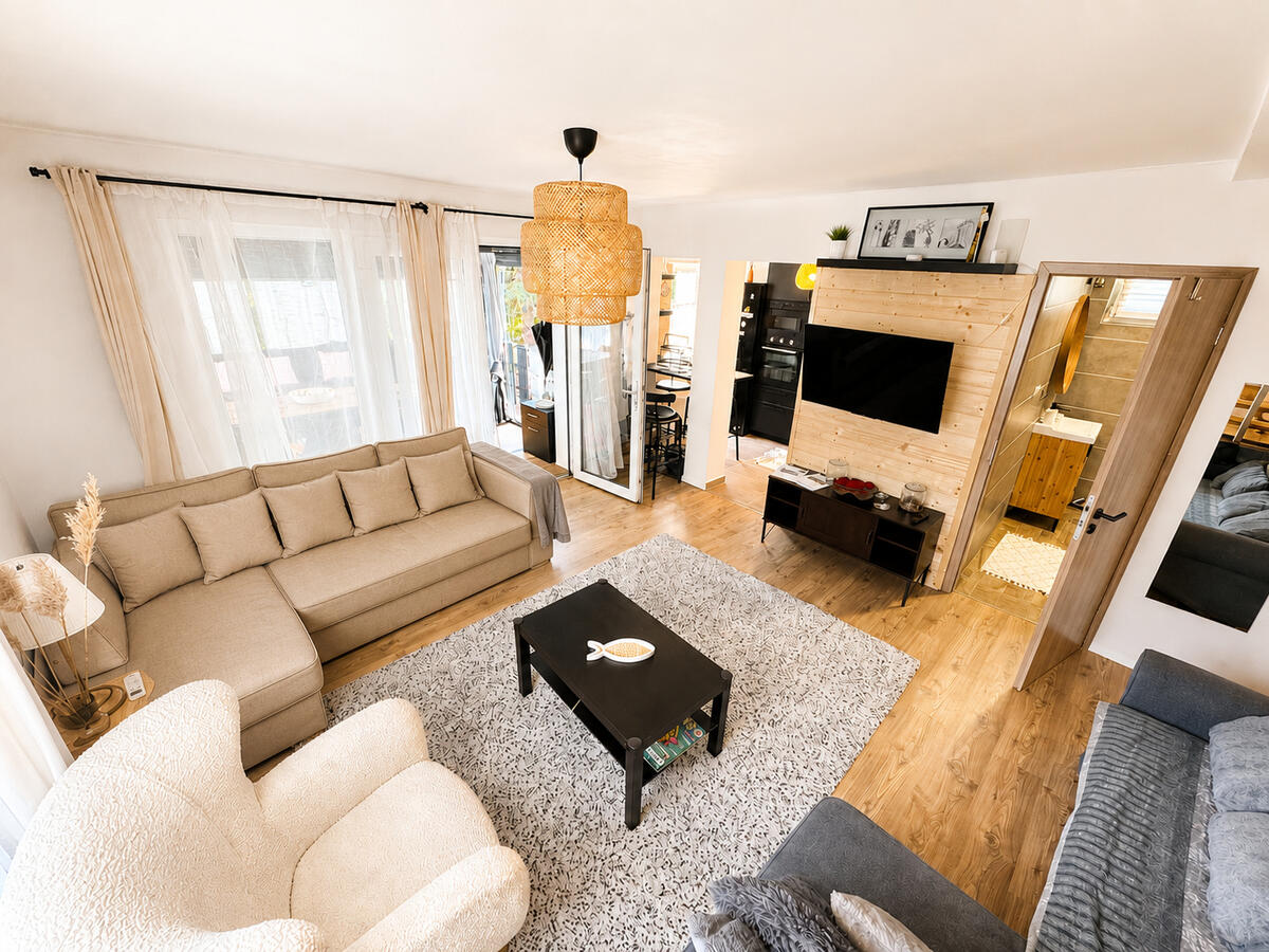 Nappali Pinty Paradise Apartman Balatonalmádi